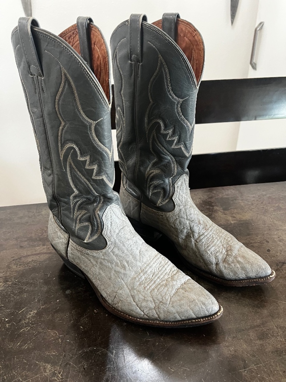 Vintage 9.5D Nocona Gray Elephant Leather Cowboy Boots